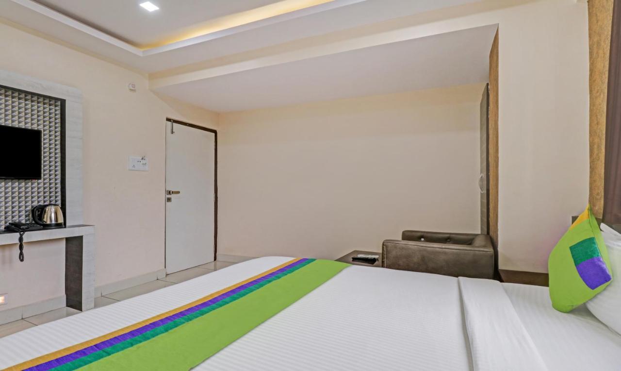 Fabhotel Rotano Suites - Yelahanka Бангалор Экстерьер фото