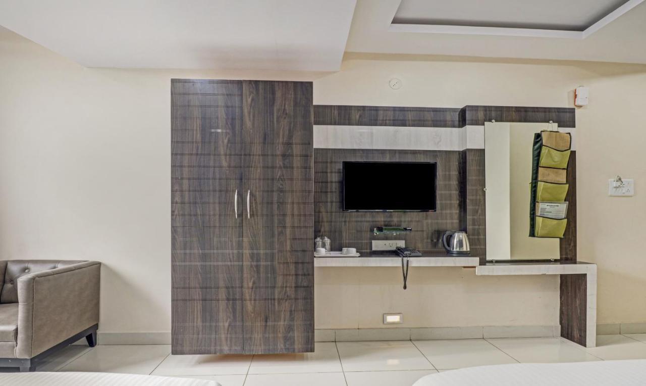 Fabhotel Rotano Suites - Yelahanka Бангалор Экстерьер фото