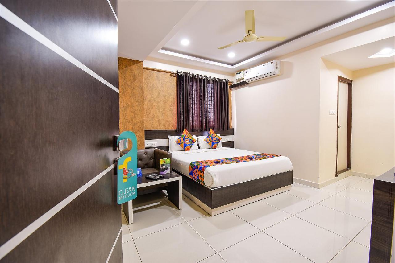 Fabhotel Rotano Suites - Yelahanka Бангалор Экстерьер фото